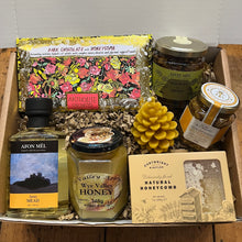 Load image into Gallery viewer, Gift Hampers