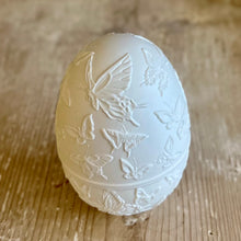 Load image into Gallery viewer, Porcelain Egg Shaped Tealight Holder