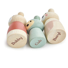 Load image into Gallery viewer, Merrywood Tales Bear Family - Tender Leaf