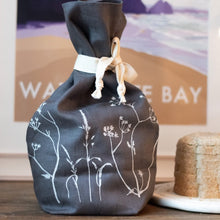 Load image into Gallery viewer, Linen Bread Bag - Helen Round
