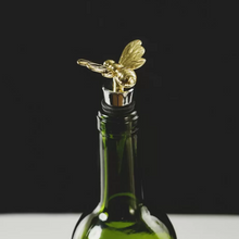 Load image into Gallery viewer, Bee bottle stopper