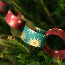Load image into Gallery viewer, Festive Paper Chain Kit - East End Press
