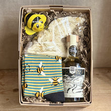 Load image into Gallery viewer, Gift Hamper for Him
