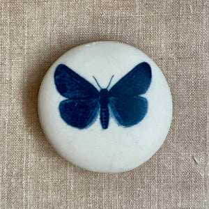 Porcelain pebble - Clare Mahoney Ceramics