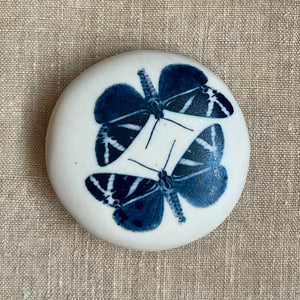 Porcelain pebble - Clare Mahoney Ceramics