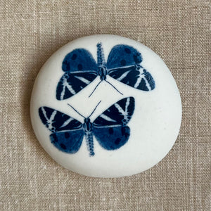 Porcelain pebble - Clare Mahoney Ceramics