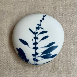 Porcelain pebble - Clare Mahoney Ceramics