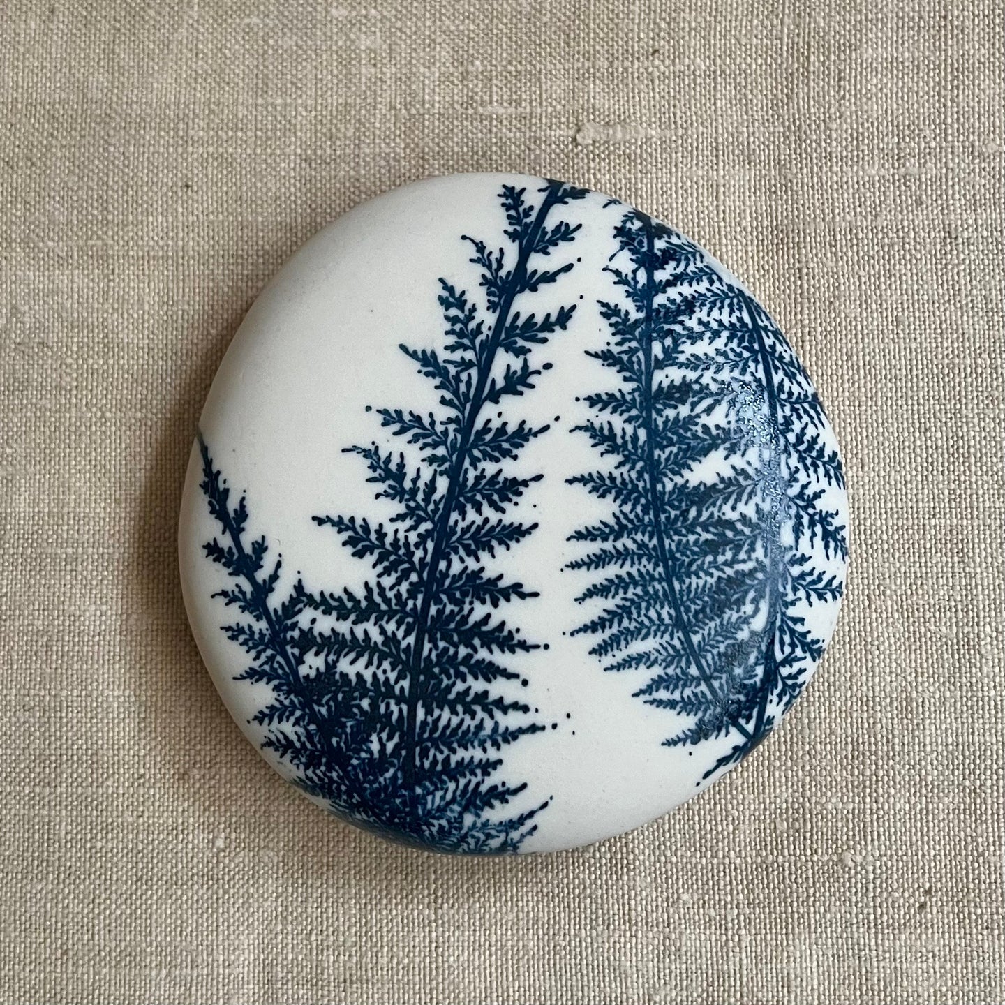 Porcelain pebble - Clare Mahoney Ceramics