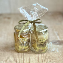 Load image into Gallery viewer, Wye Valley Apiaries Gift Set - Gareth Baker
