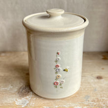 Load image into Gallery viewer, Hogben Pottery Large Lidded Pot
