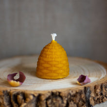 Load image into Gallery viewer, Miniature Skep Beeswax Candle
