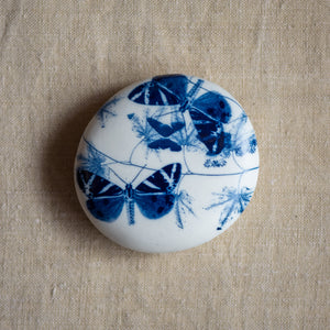 Porcelain pebble - Clare Mahoney Ceramics