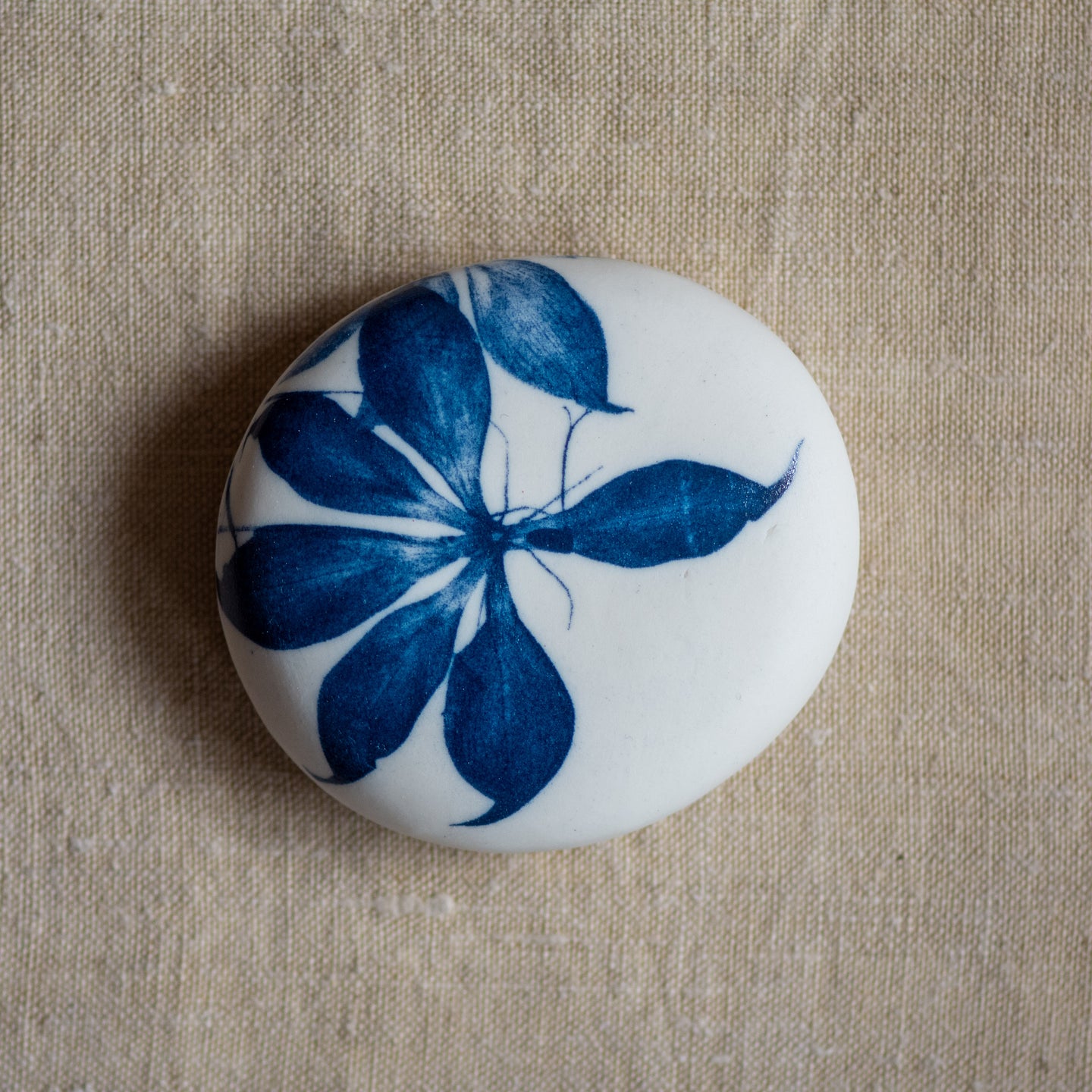 Porcelain pebble - Clare Mahoney Ceramics