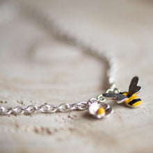 Load image into Gallery viewer, Single Bee and Daisy Bracelet - Jess Withington
