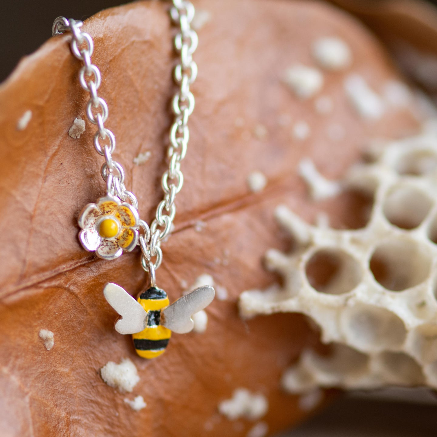 Single Bee and Daisy Bracelet - Jess Withington