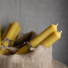 Load image into Gallery viewer, Natural beeswax dinner candles
