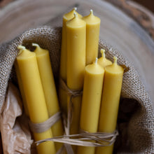 Load image into Gallery viewer, Natural beeswax dinner candles
