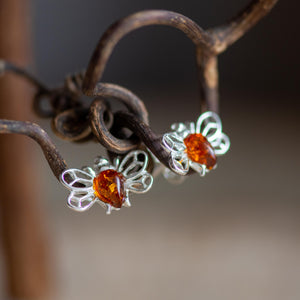 Honey Bee Stud Earrings in Silver and Amber - Henryka