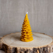 Load image into Gallery viewer, Beeswax Christmas tree candle
